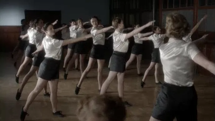 thumbnail - S2:E3 A Perfect Specimen of Womanhood