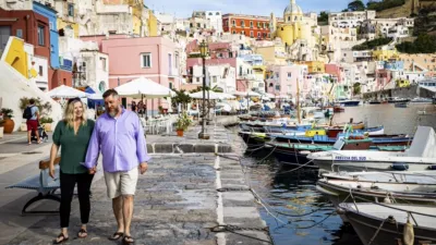 thumbnail - S2:E4 From Missouri to Pozzuoli