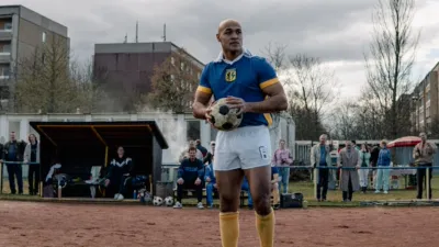 thumbnail - S1：第1話「よそ者」