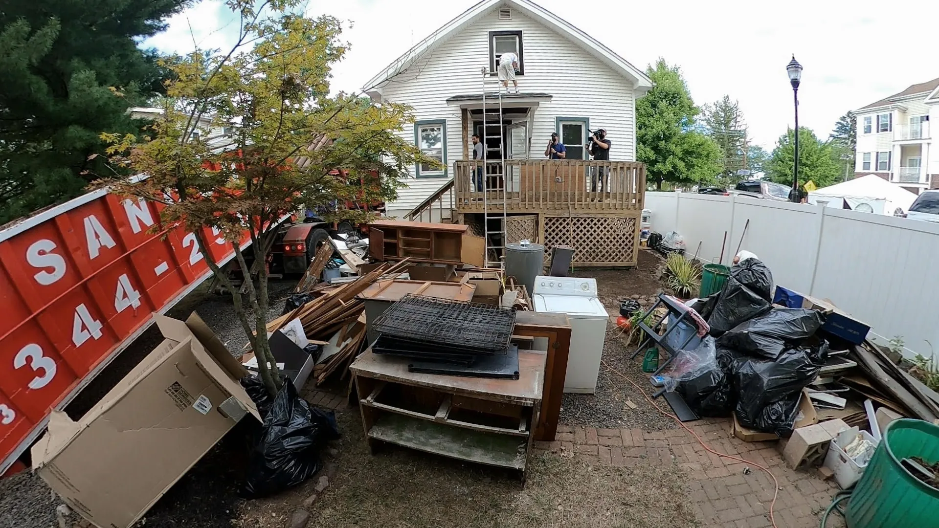 thumbnail - S1:E8 Rainy Deal in North Plainfield
