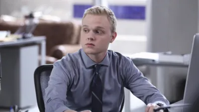 thumbnail - S7:E10 Nothing Gold Can Stay