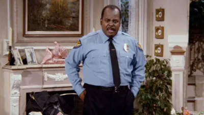 thumbnail - S1:E10 False Arrest