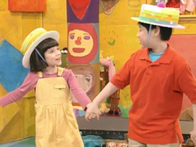 thumbnail - S3:E6 Alike and Different