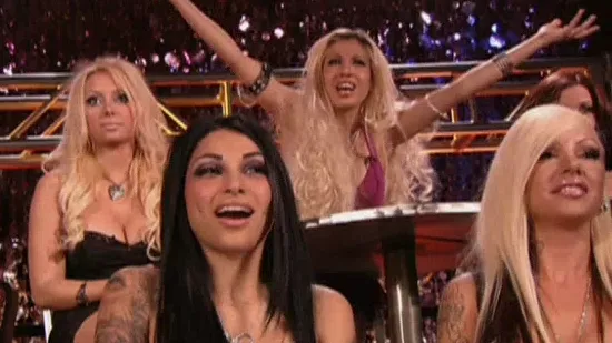 thumbnail - S3:E13 Reunion