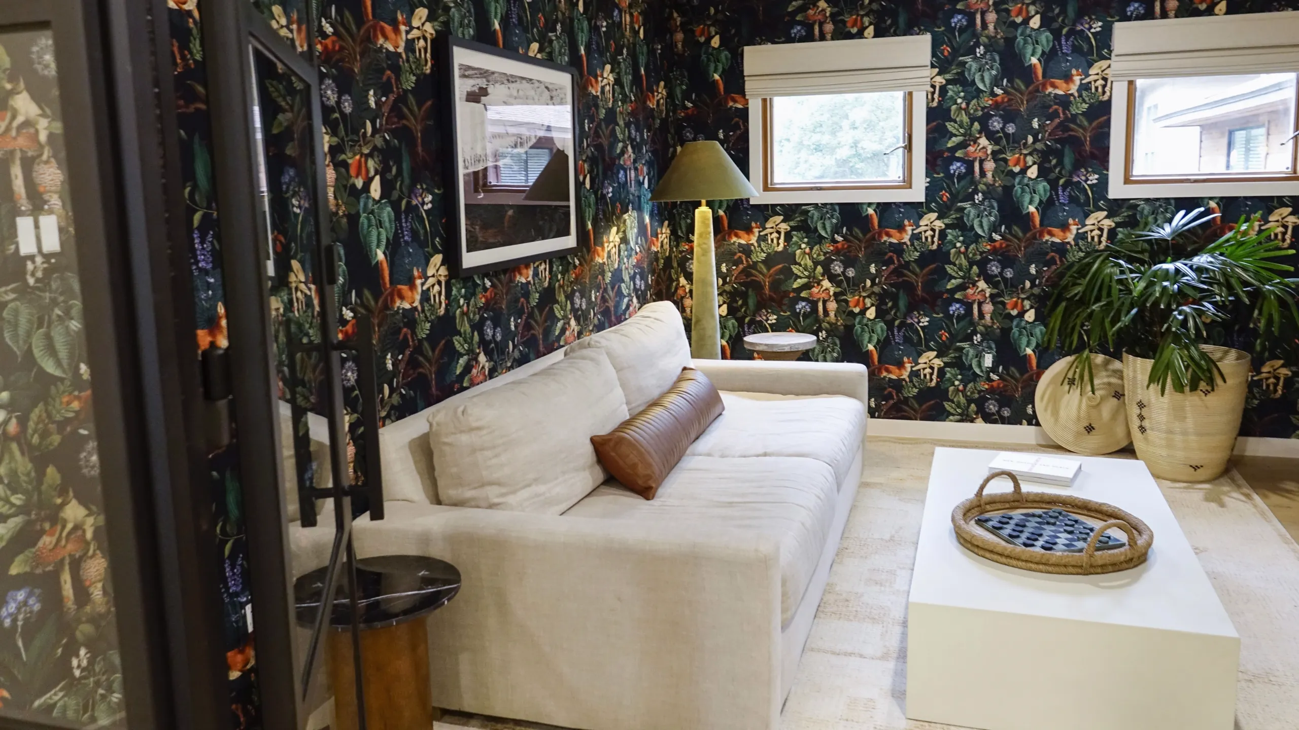 thumbnail - S2:E8 Midcentury Lake House