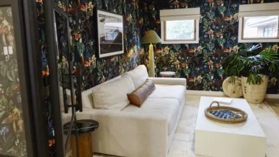 thumbnail - S2:E8 Midcentury Lake House