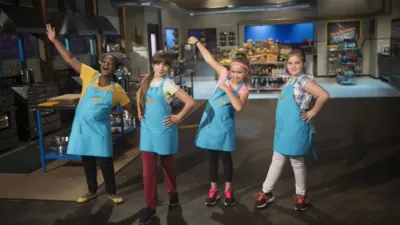 thumbnail - S5:E12 Dinner Is Served