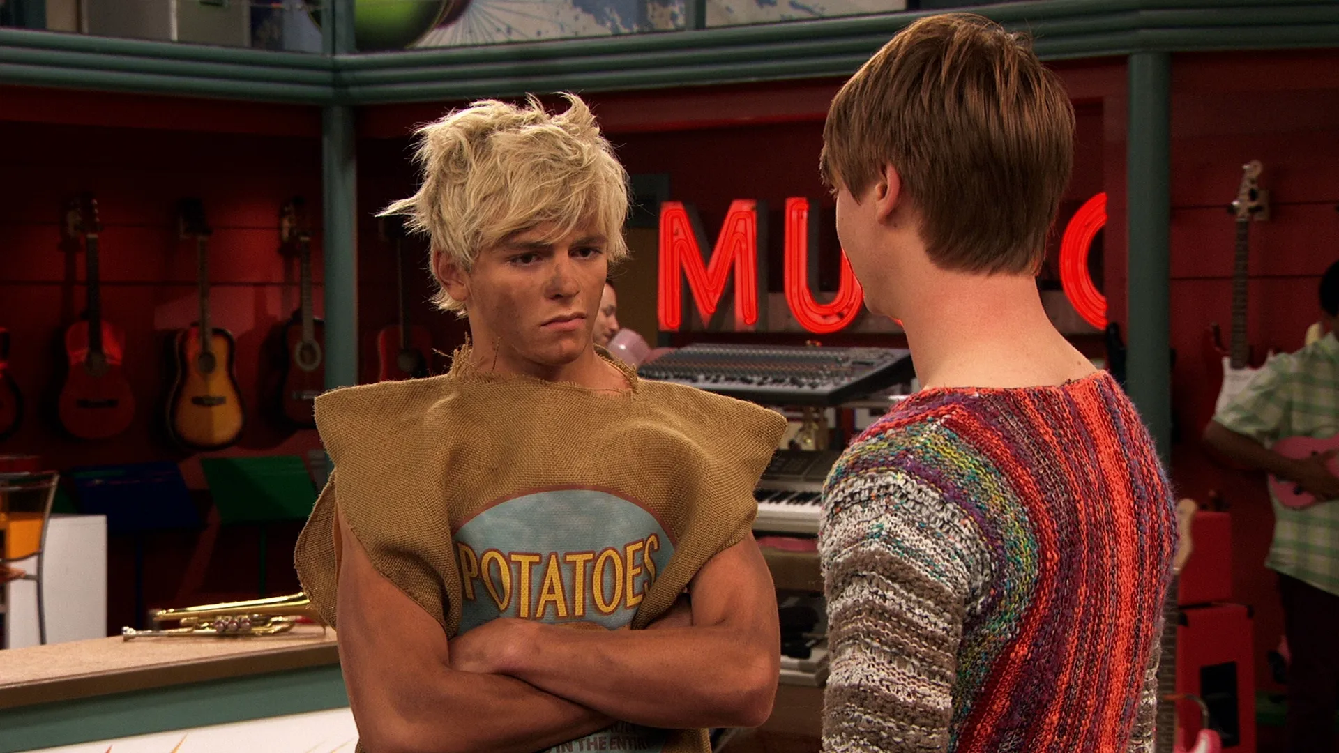 thumbnail - S3:E13 Austin's New Crush