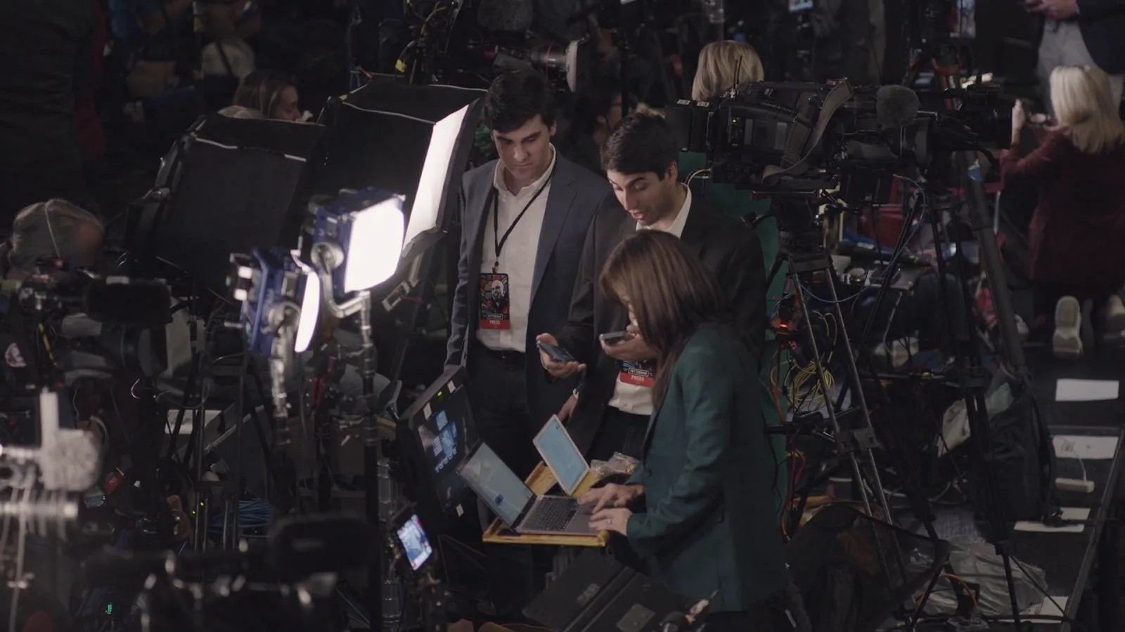 thumbnail - S1:E8 The Last Note