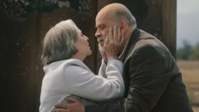 thumbnail - S1:E10 The Icing On The Cake