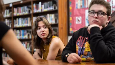 thumbnail - S1:E4 Sex Ed.