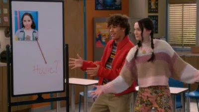 thumbnail - S1:E6 How We Found Howie