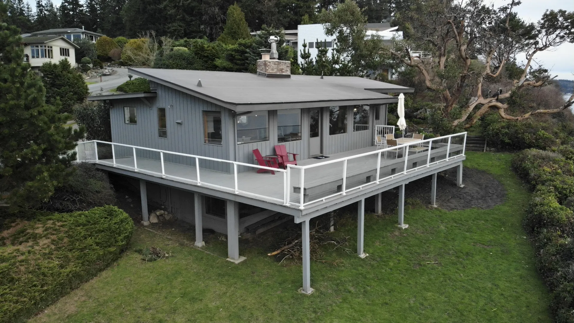 thumbnail - S4:E12 Whidbey Island Beach House