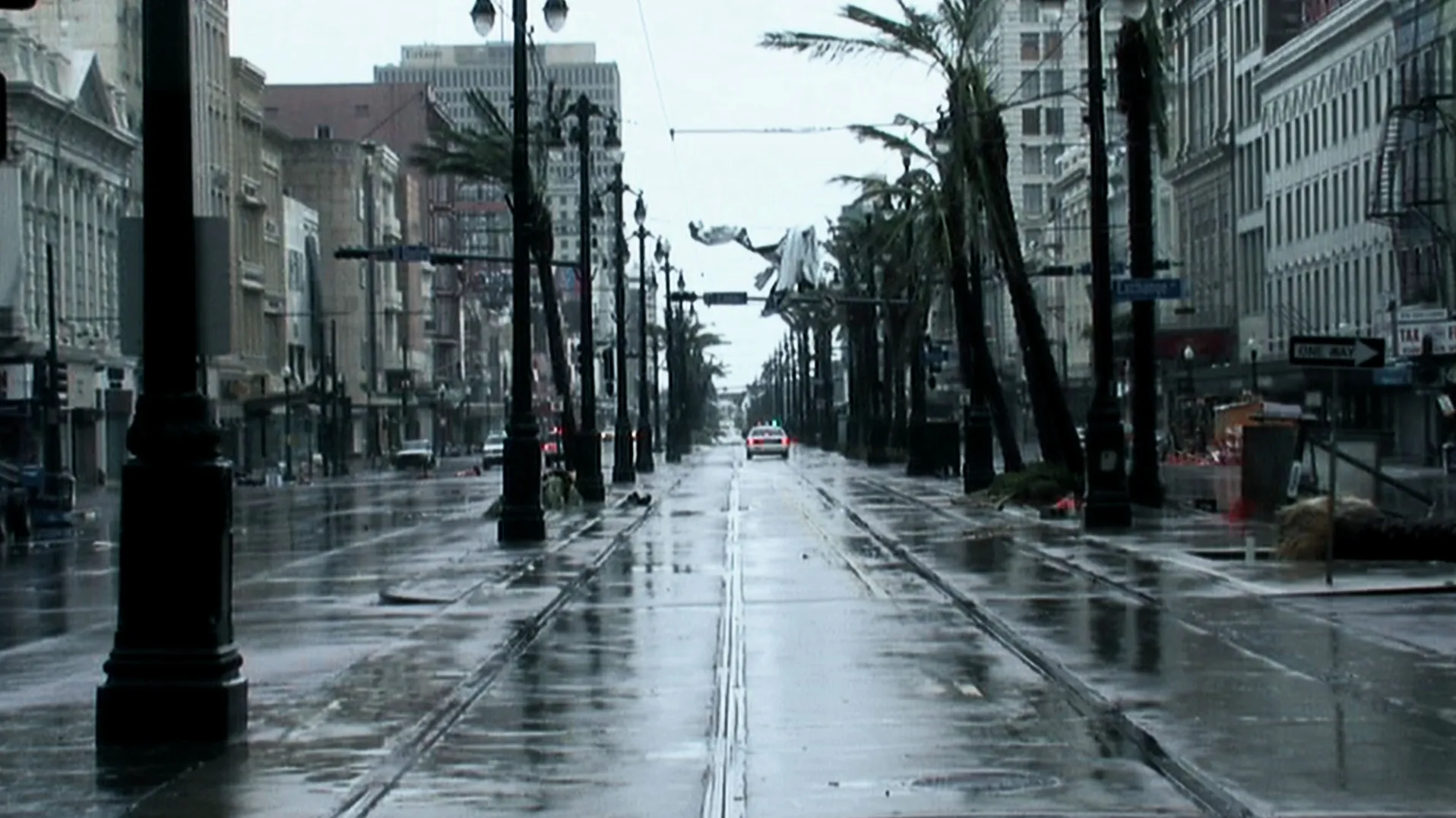 thumbnail - S1:E1 The Coming Storm
