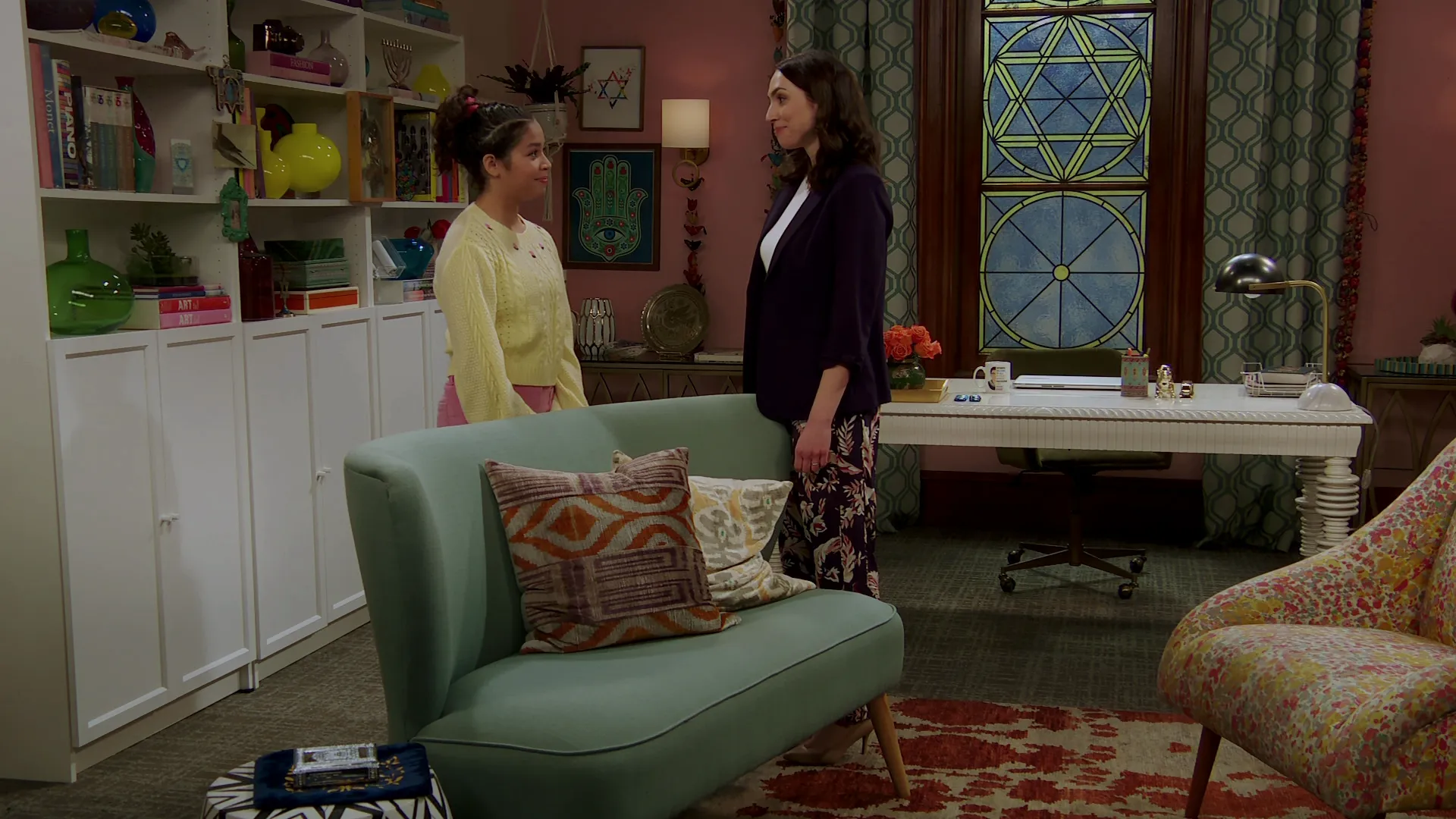 thumbnail - S3:E8 The Bat Mitzvah Planner