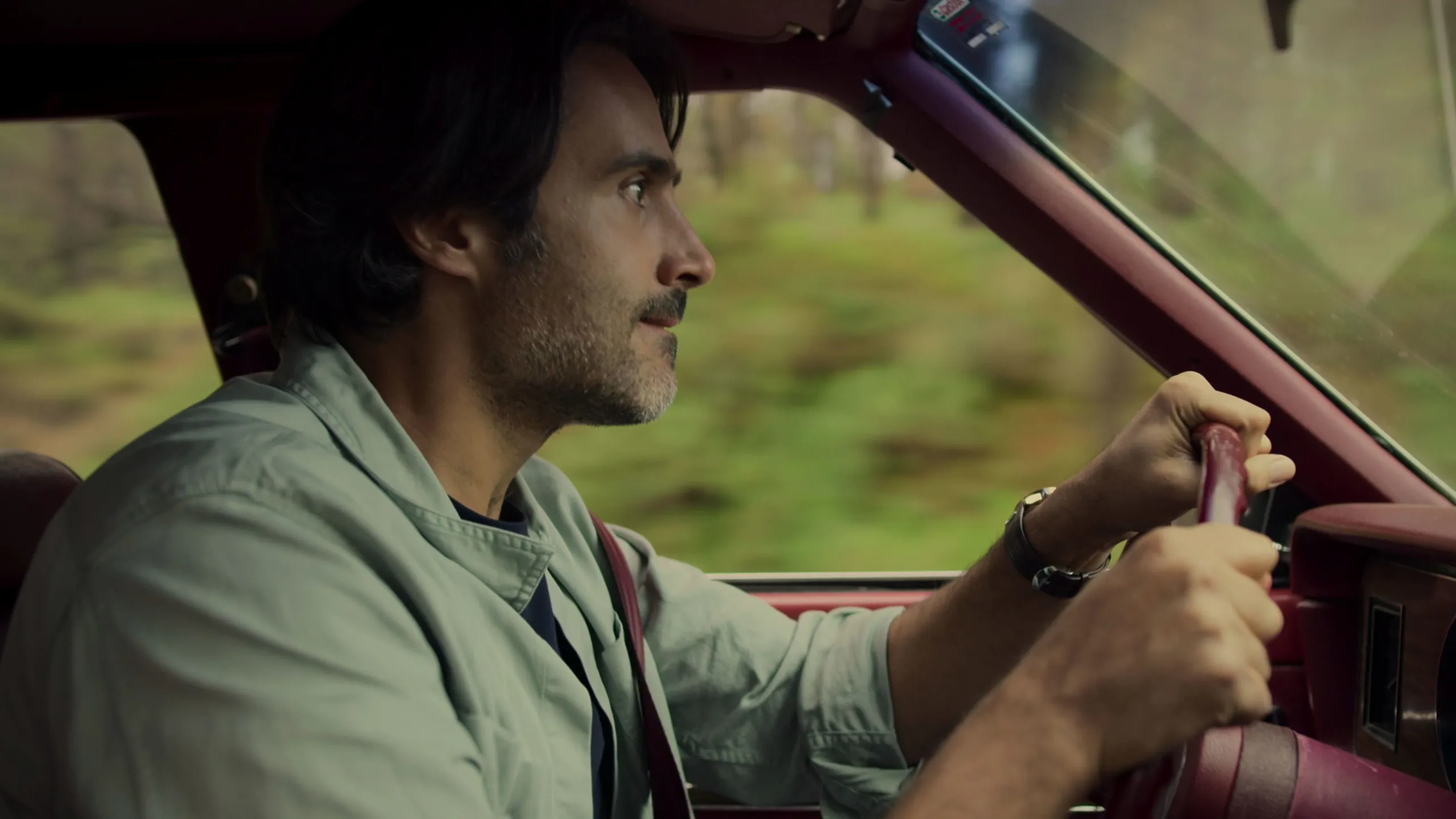 thumbnail - S1:E10 Alien Hunt