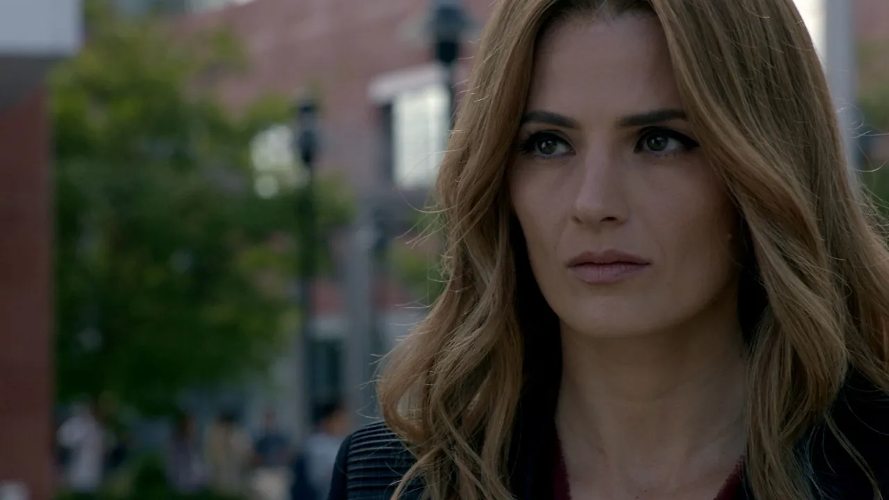 thumbnail - S8:E3 "PhDead"