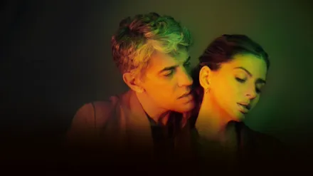 The Chameleon: Unchangeable Past