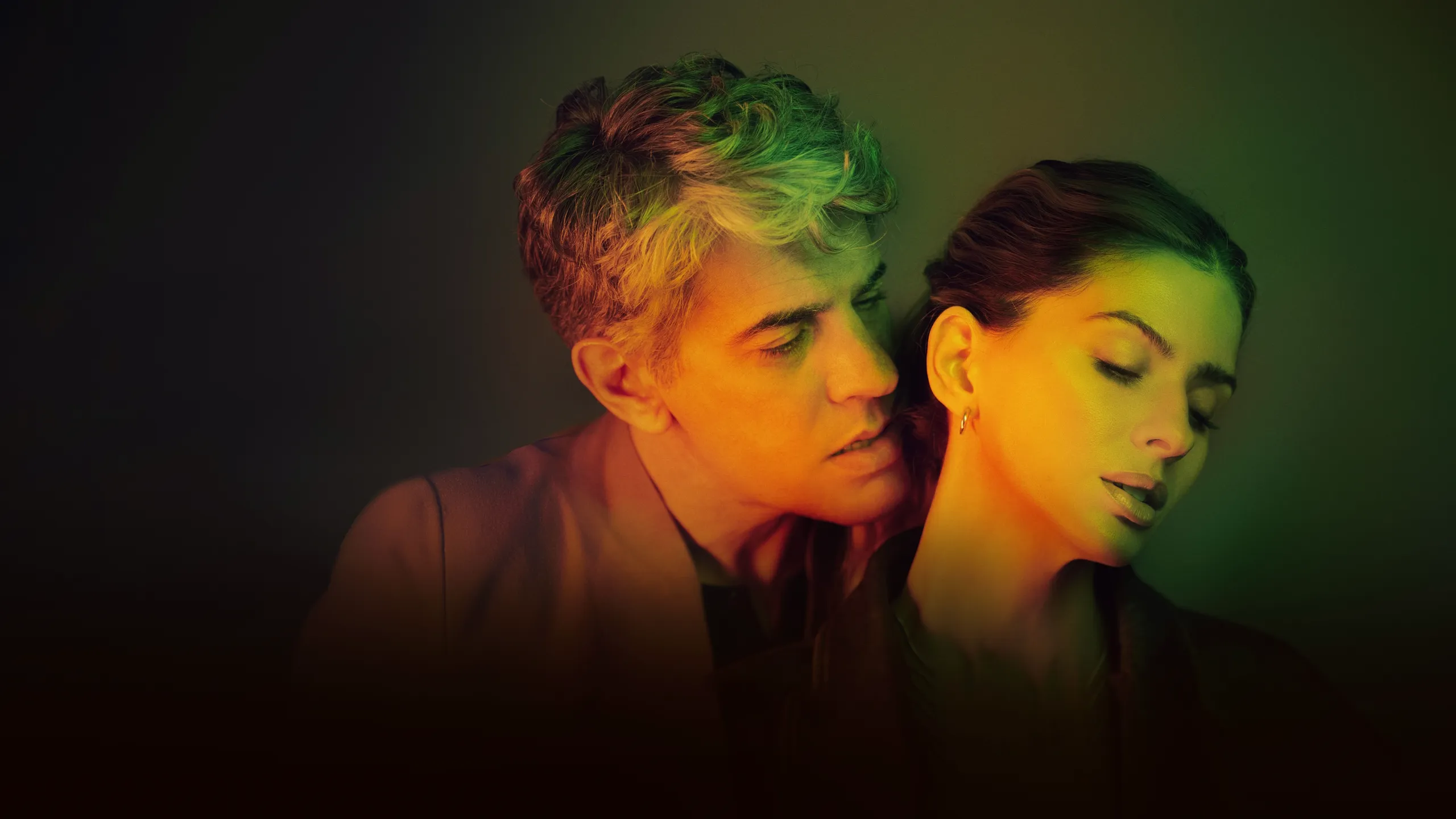 The Chameleon: Unchangeable Past