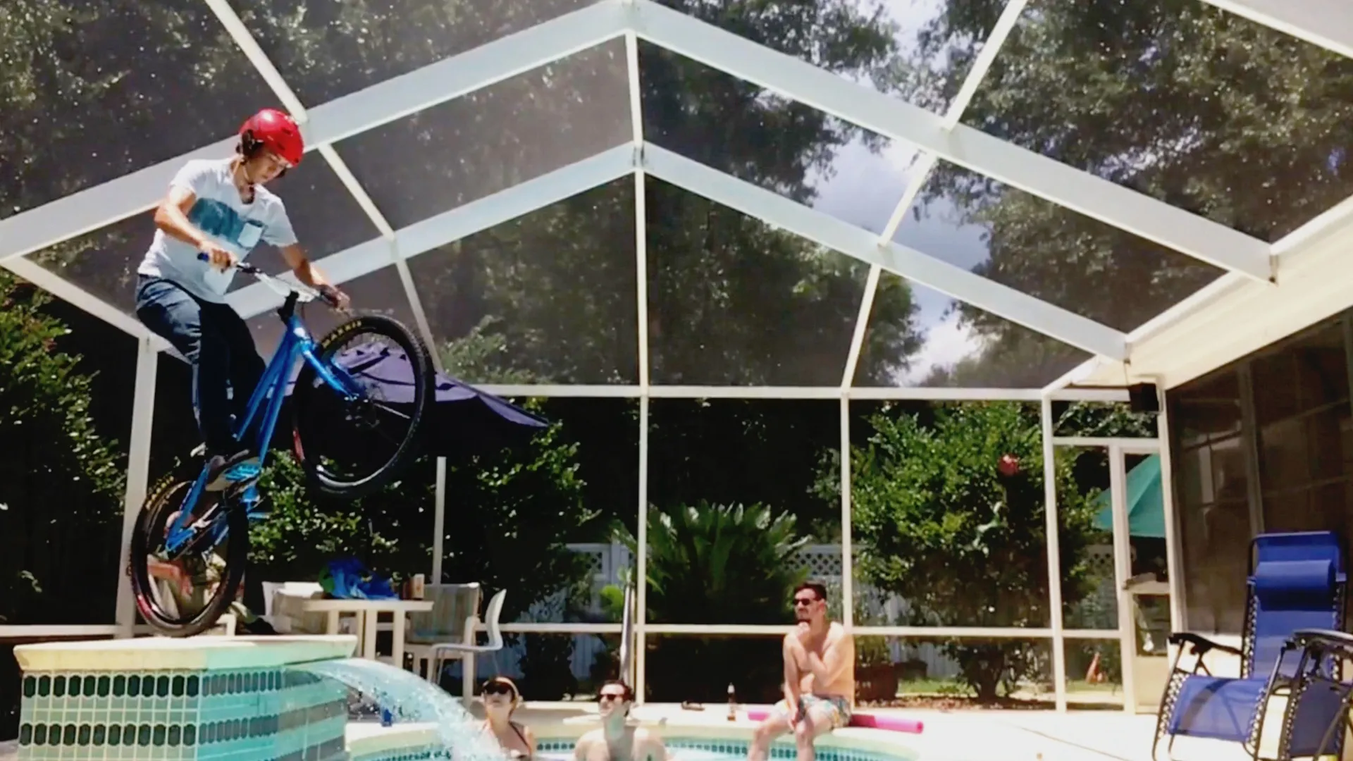 thumbnail - S8:E3 Extreme Waterfall