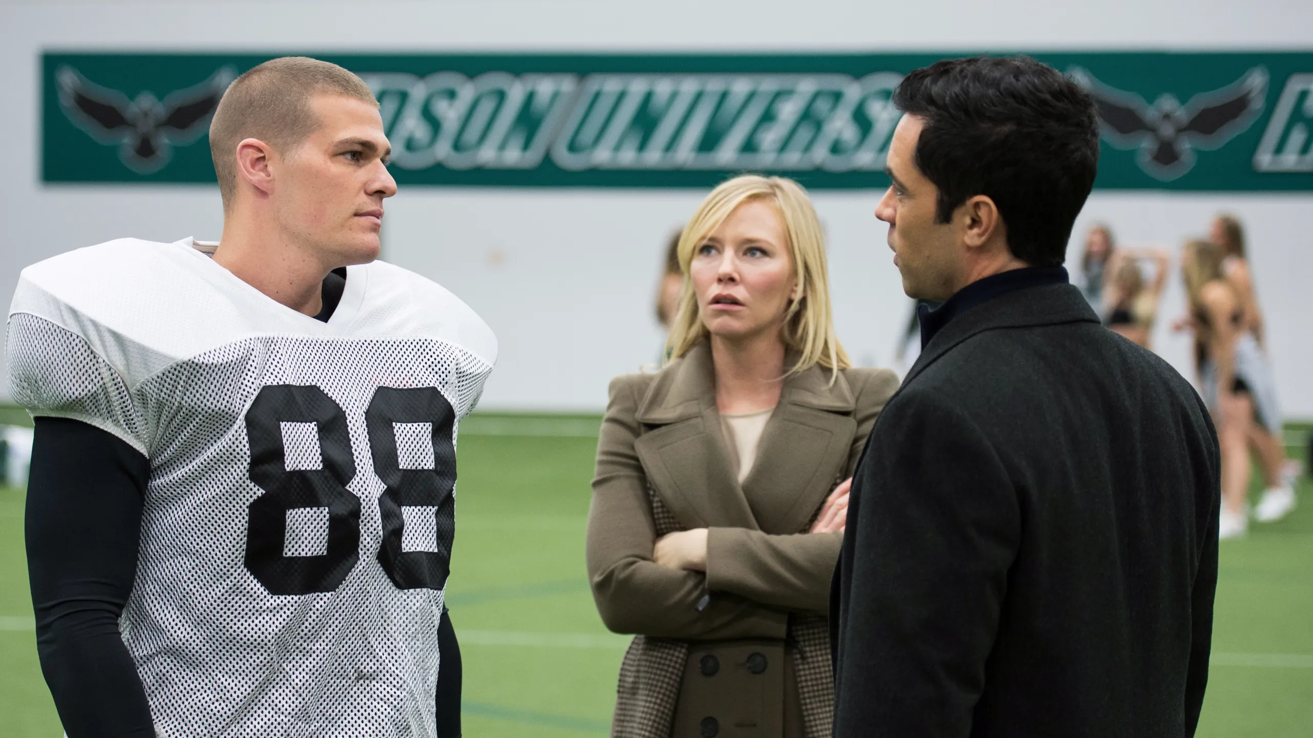 thumbnail - S15:E16 Gridiron Soldier