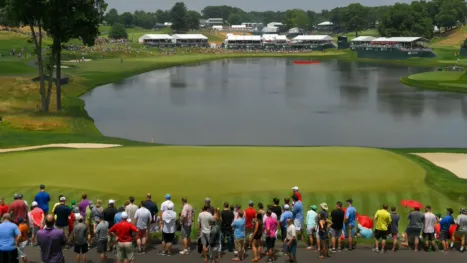 thumbnail - Featured Hole #16