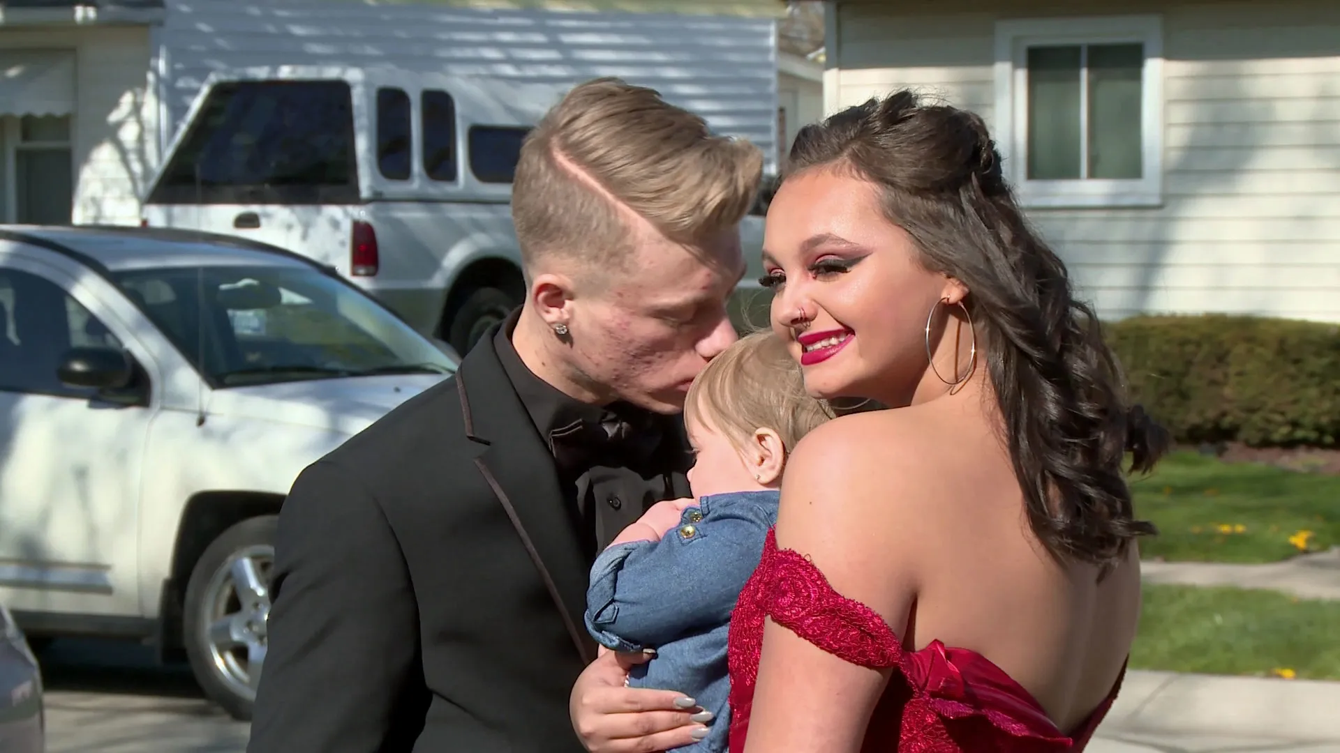 thumbnail - M2:Ep10 Parents' Prom Night Out