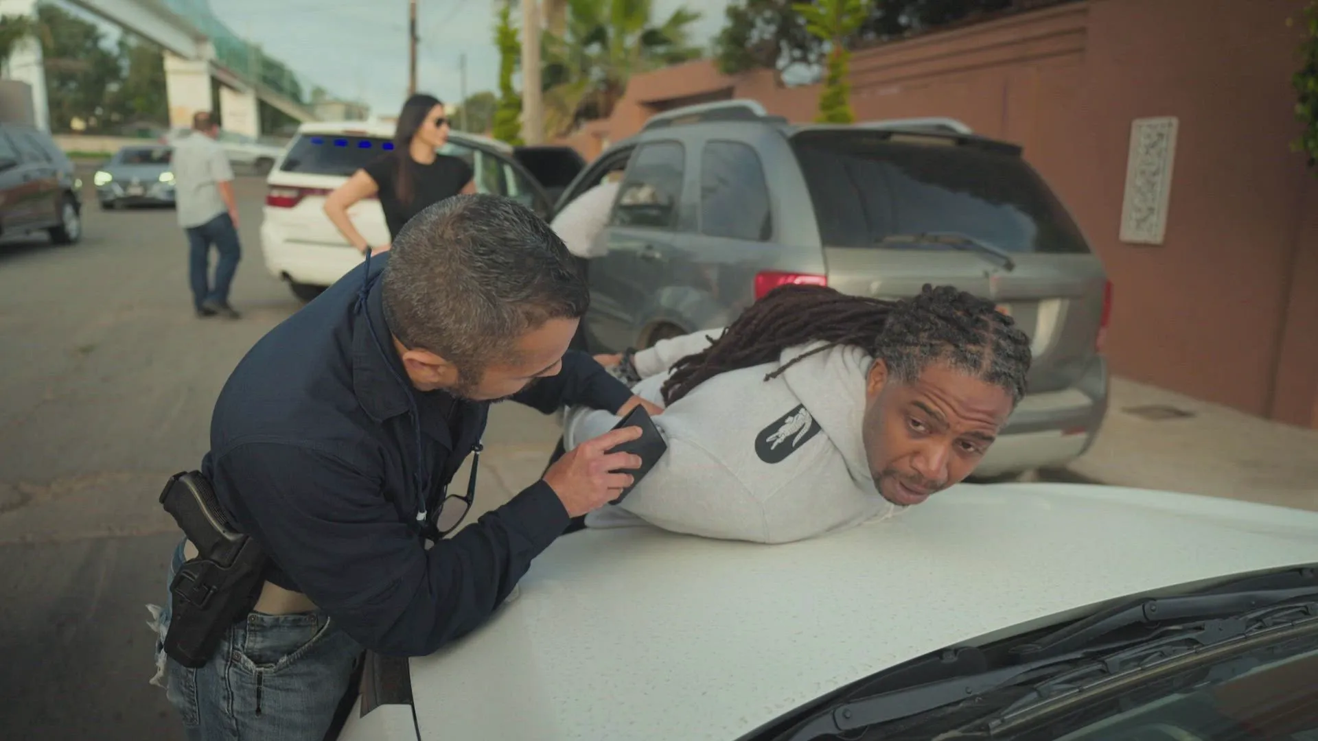 thumbnail - S1:E4 Hiding in Plain Sight