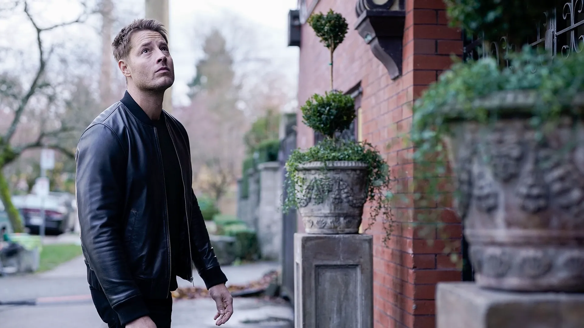 thumbnail - S2:E11 Shades of Gray