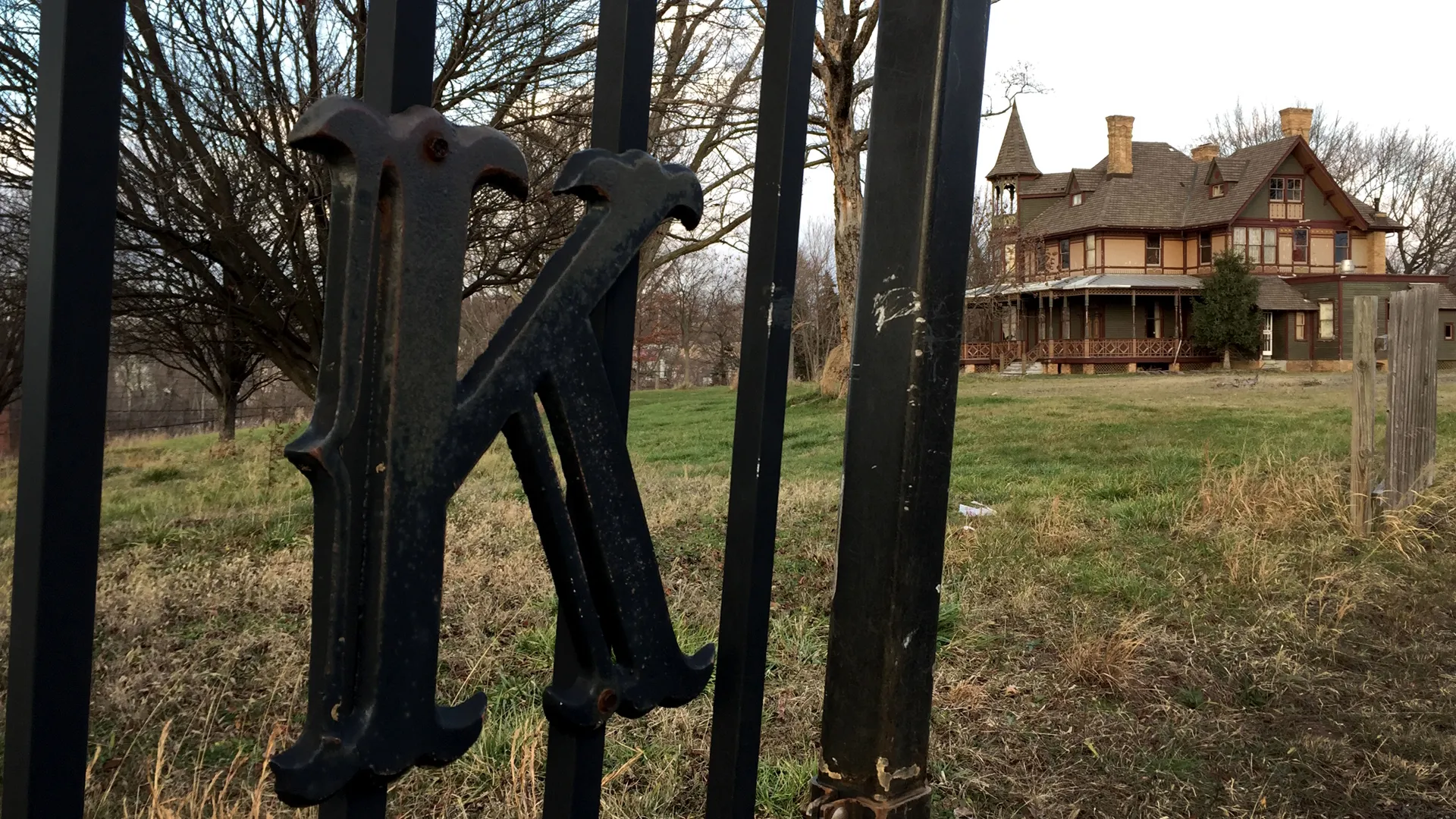 thumbnail - S1:E6 Kreischer Mansion