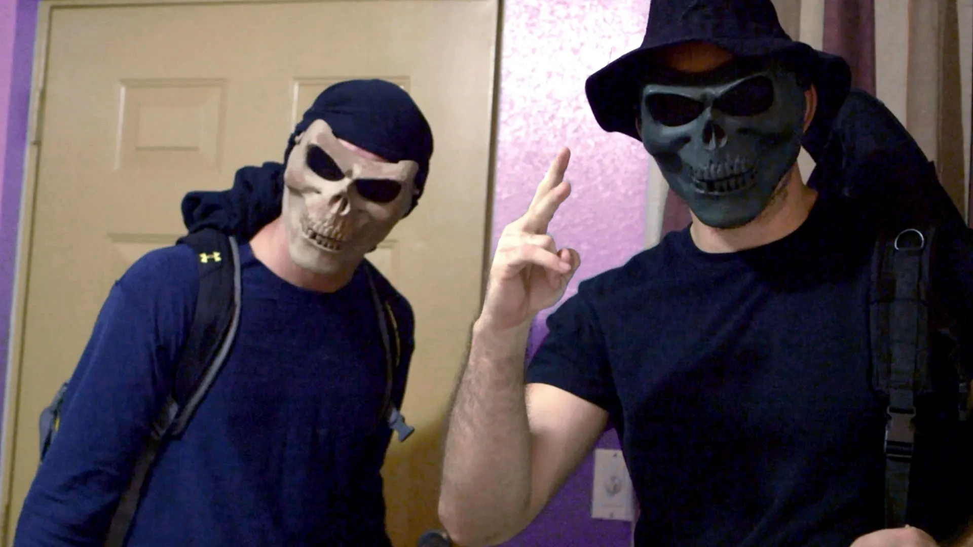 thumbnail - S2:E7 The Black Market