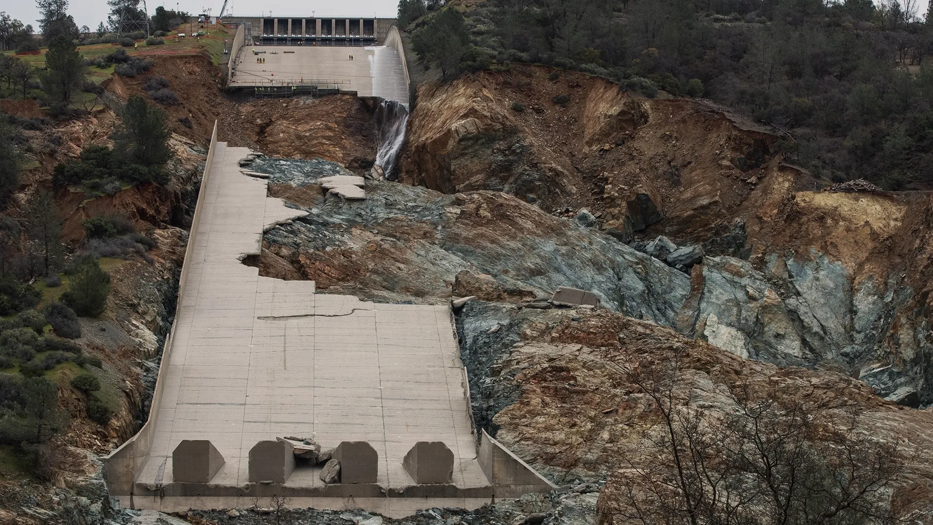 thumbnail - S2:E4 Dams