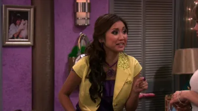 thumbnail - S3:E9 Love and War