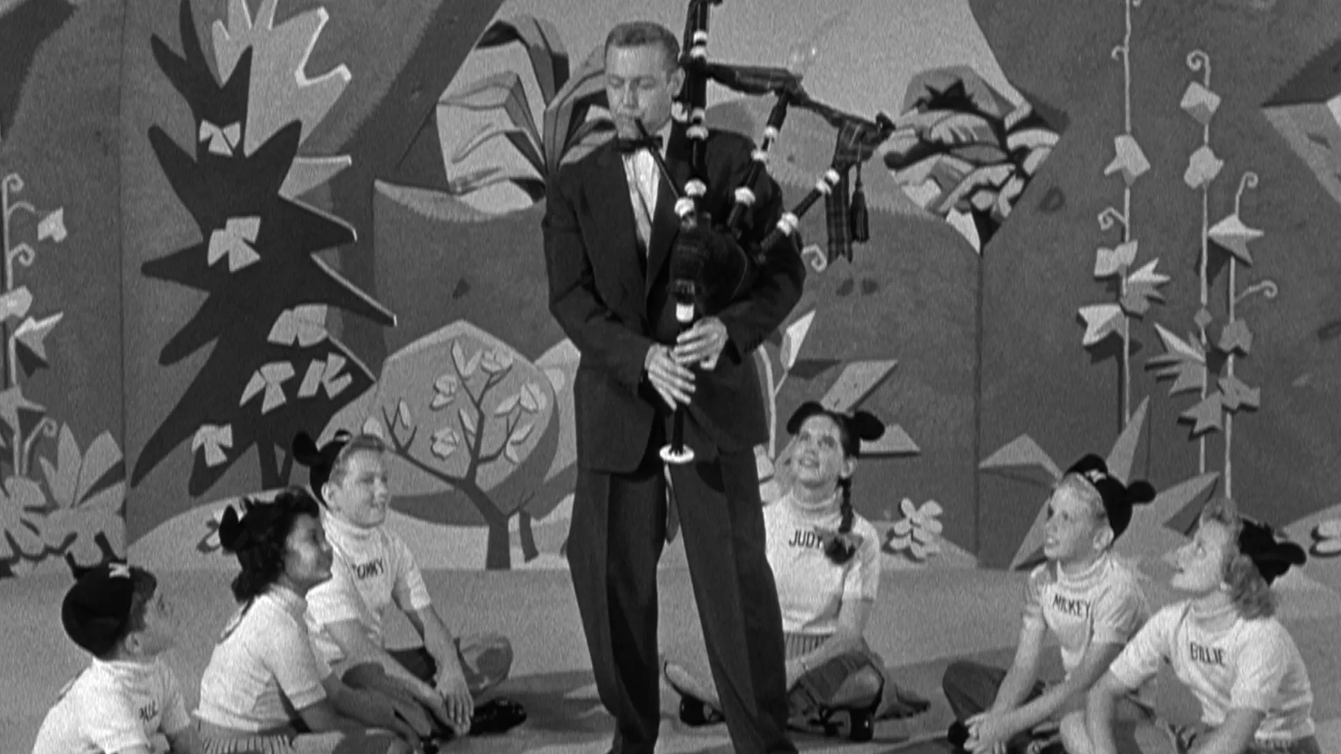 thumbnail - M1:Ep2 Guest Star Day: Oct. 4, 1955