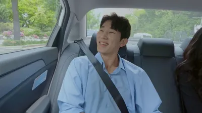 thumbnail - S1:E3 Two Lies Have Entered the House