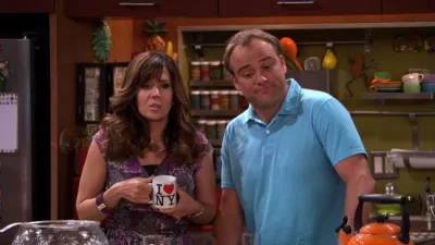 thumbnail - S4:E5 Three Maxes and a Little Lady