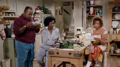 thumbnail - S1:E3 Short Story