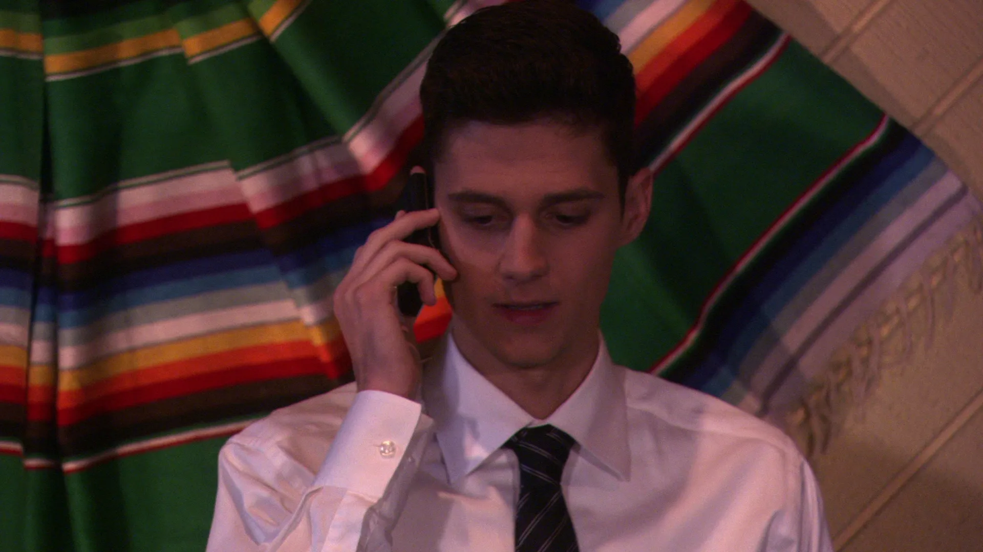 thumbnail - S3:E17 Guess Who's Not Coming to Dinner