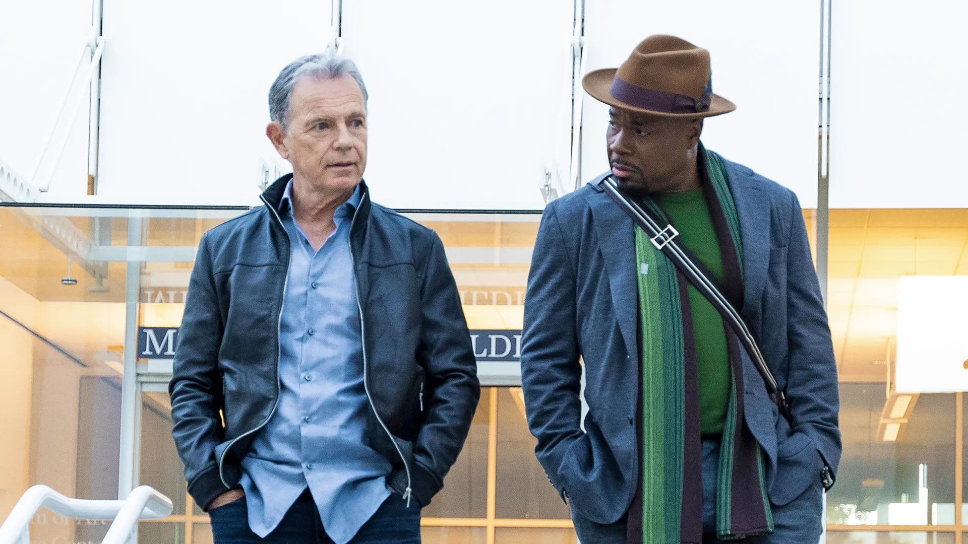 thumbnail - S5:E8 Old Dogs, New Tricks