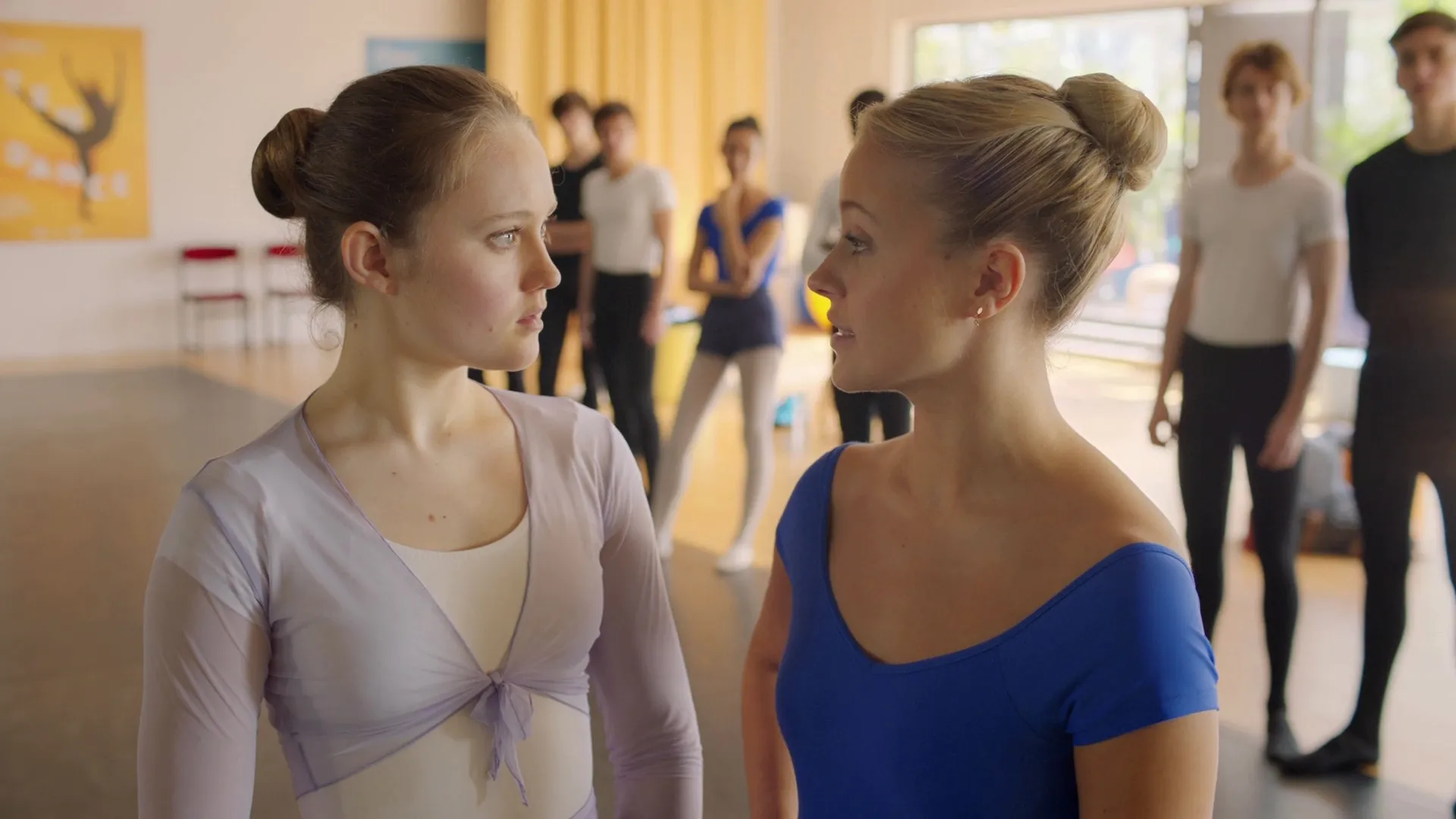 thumbnail - S3:E5 The New Girl