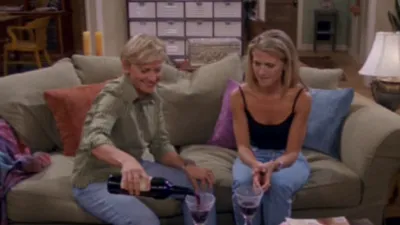 thumbnail - S5:E3 Roommates