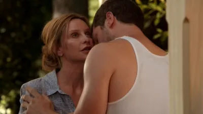 thumbnail - S5:E4 Righteous Kiss