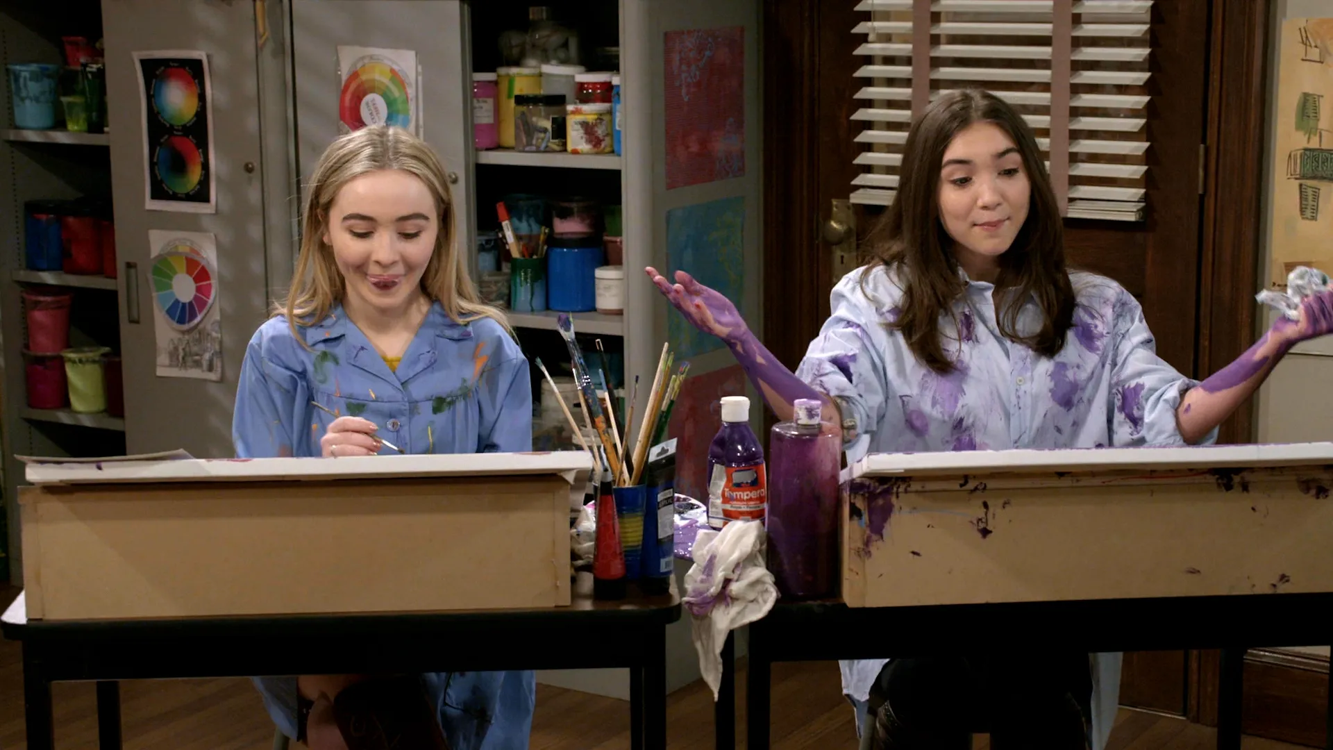 thumbnail - S3:E5 Girl Meets Triangle