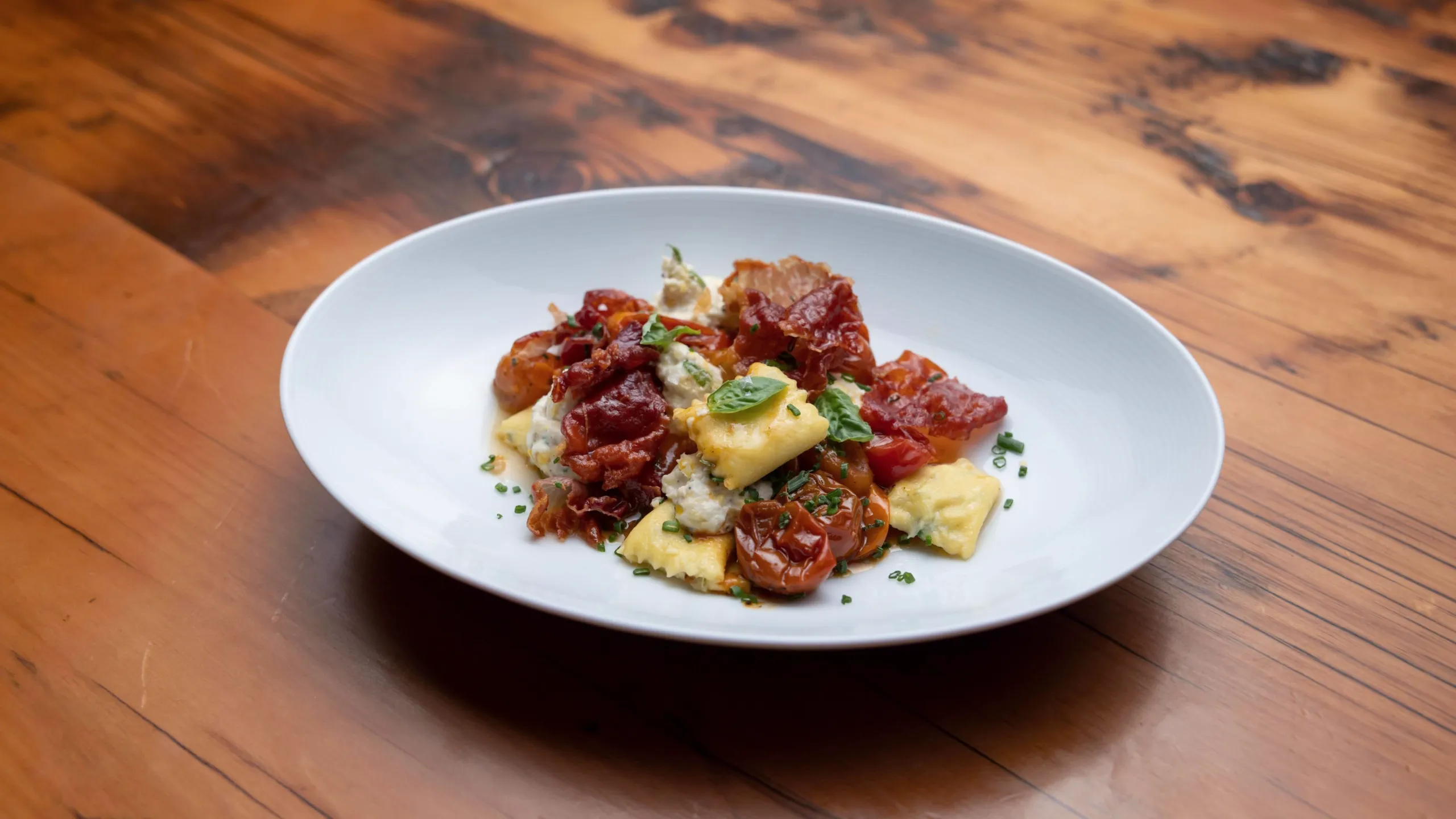 thumbnail - S38:E9 Ciao, Bella!