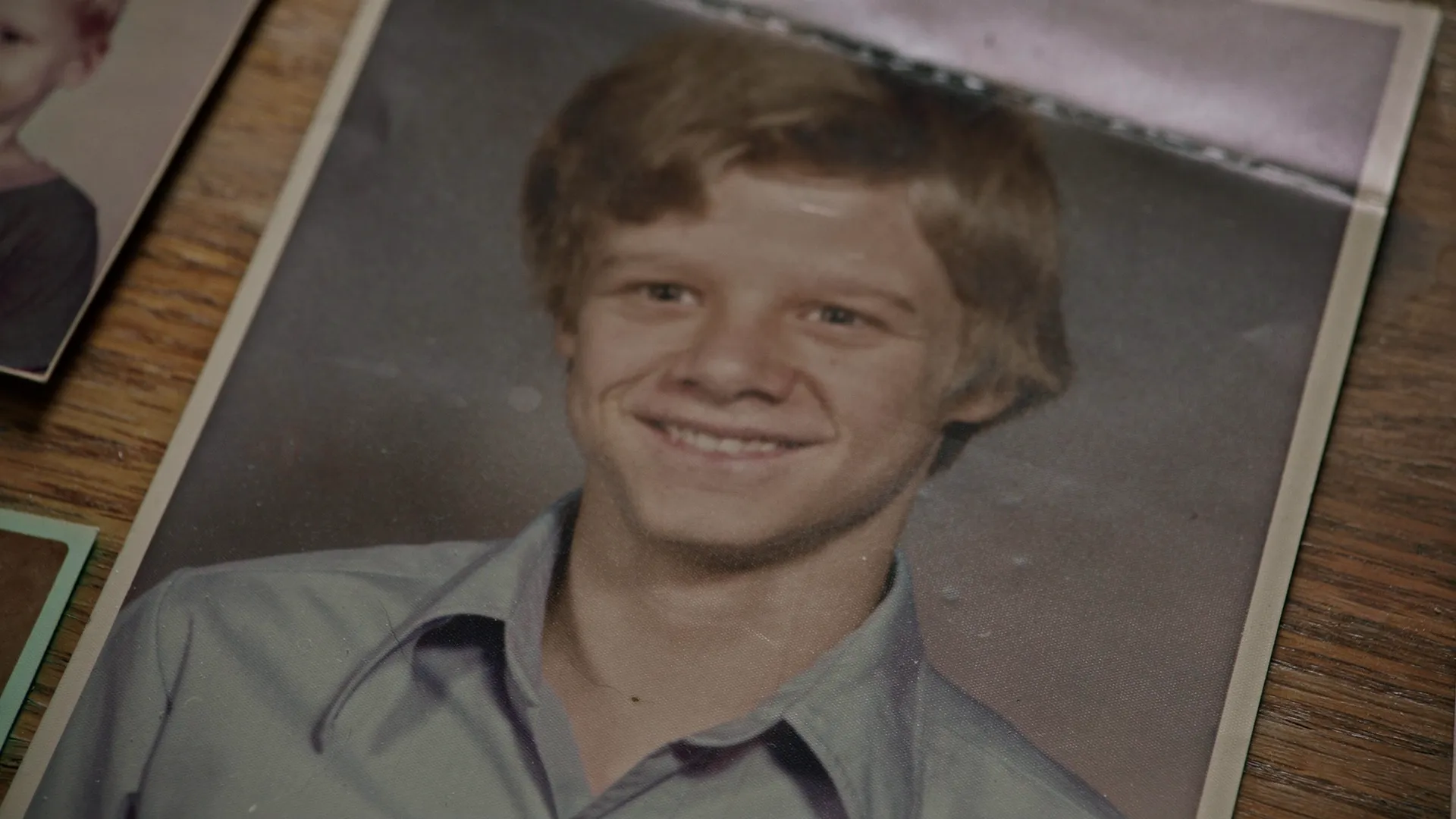 thumbnail - S1:E1 The Lost Boys