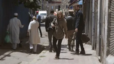 thumbnail - S8:E9 In Full Flight