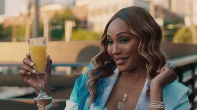 thumbnail - S4:E10 Inside Job