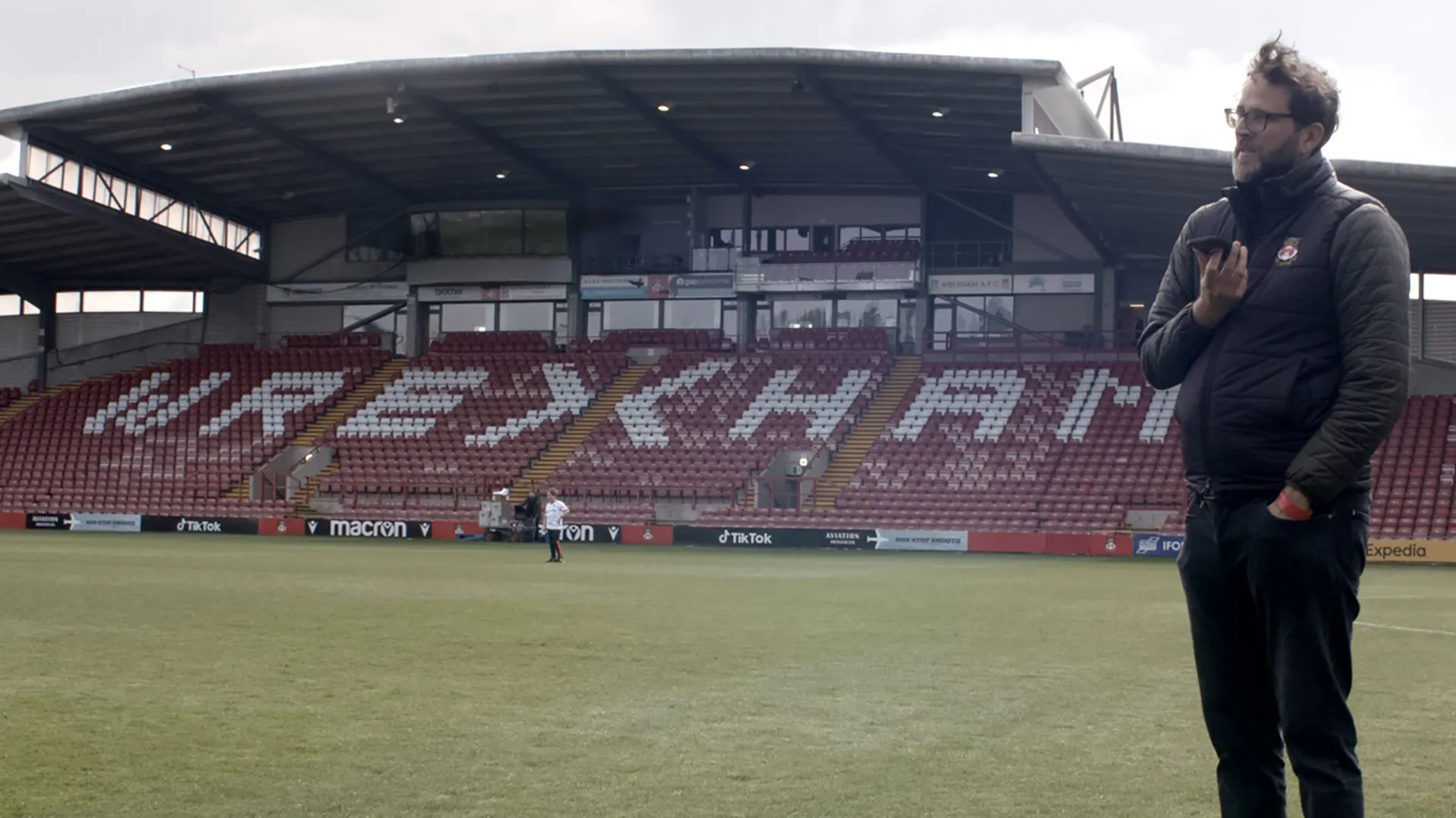 thumbnail - S1:E15 Daggers