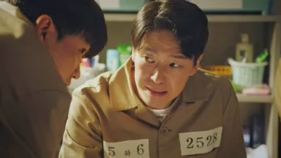 thumbnail - S3：第1話「塀の中からのスタート」