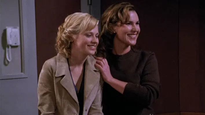 thumbnail - S10:E4 Kissing Cousin